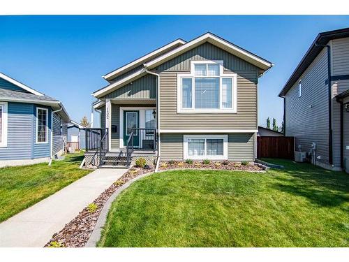 132 Oswald Close, Red Deer, AB - Outdoor