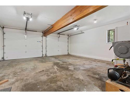 49471 Range Road 231, Rural Leduc County, AB - Indoor Photo Showing Garage