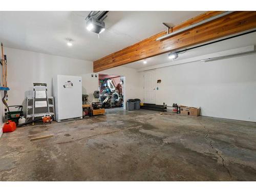 49471 Range Road 231, Rural Leduc County, AB - Indoor Photo Showing Garage