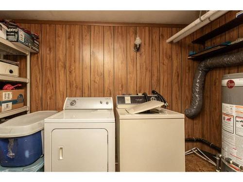 224-41124 Range Road 282 Range, Gull Lake, AB - Indoor Photo Showing Laundry Room