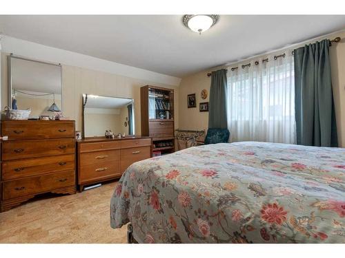 20024A Twp Rd 452, Rural Camrose County, AB - Indoor Photo Showing Bedroom