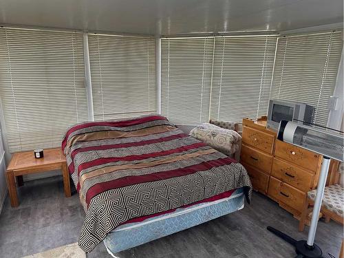 3017 35468 Range Road 30, Rural Red Deer County, AB - Indoor Photo Showing Bedroom