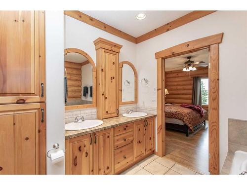 32022 Township Road 440, Rural Ponoka County, AB - Indoor Photo Showing Bathroom