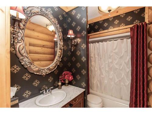 32022 Township Road 440, Rural Ponoka County, AB - Indoor Photo Showing Bathroom