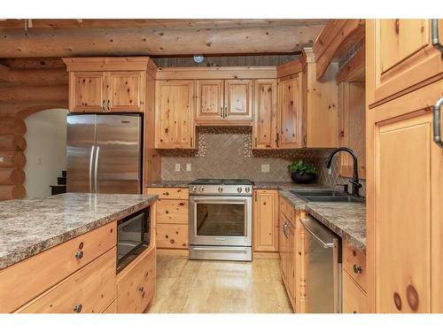 32022 Township Road 440, Rural Ponoka County, AB - Indoor Photo Showing Kitchen With Double Sink With Upgraded Kitchen