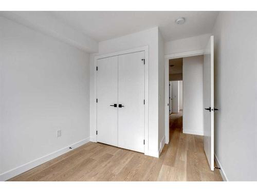 14-903 Mahogany Boulevard Se, Calgary, AB - Indoor Photo Showing Other Room