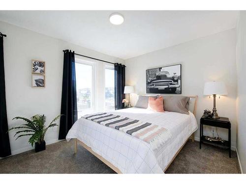 199 Vantage Drive Drive, Cochrane, AB - Indoor Photo Showing Bedroom