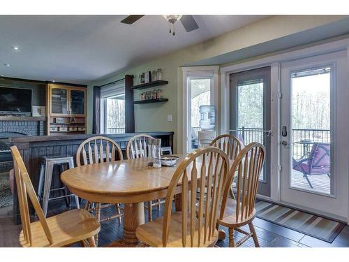 38444  270 Range Road, Rural Red Deer County, AB - Indoor Photo Showing Dining Room