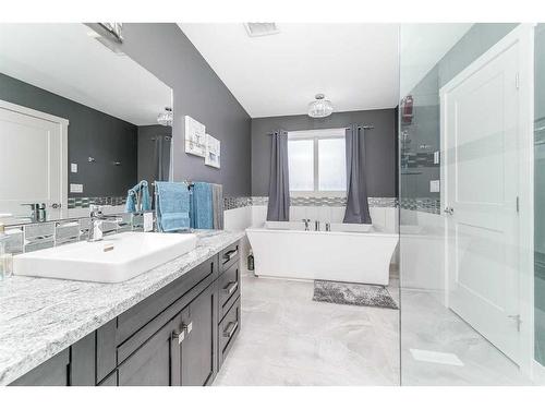 75 Valli Close, Sylvan Lake, AB - Indoor Photo Showing Bathroom