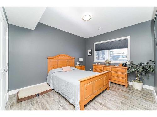 75 Valli Close, Sylvan Lake, AB - Indoor Photo Showing Bedroom