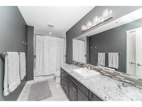 75 Valli Close, Sylvan Lake, AB - Indoor Photo Showing Bathroom