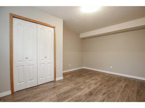 15 Dynes Street, Red Deer, AB - Indoor Photo Showing Other Room