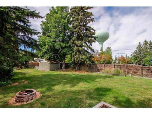 4541 35 Street Crescent, Red Deer, AB - Outdoor