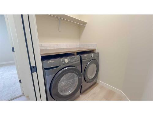 60 Thorkman Avenue, Red Deer, AB - Indoor Photo Showing Laundry Room