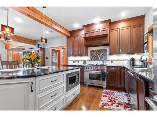 117 & 121-25054 South Pine Lake Road, Rural Red Deer County, AB - Indoor Photo Showing Kitchen With Upgraded Kitchen