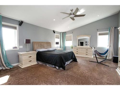 121 Traptow Close, Red Deer, AB - Indoor Photo Showing Bedroom