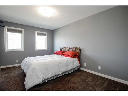 121 Traptow Close, Red Deer, AB - Indoor Photo Showing Bedroom