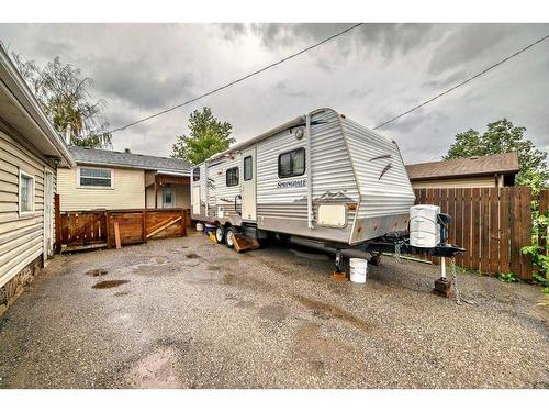 3511 33 Street Se, Calgary, AB - Outdoor With Exterior