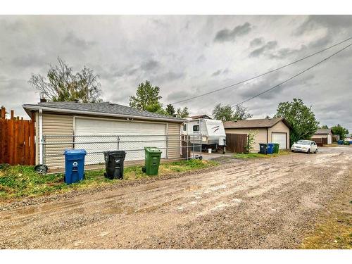 3511 33 Street Se, Calgary, AB - Outdoor With Exterior