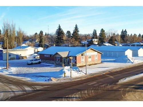 5922 50 Avenue, Stettler, AB 