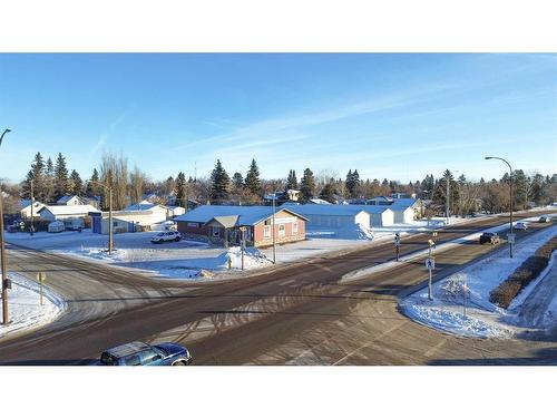 5922 50 Avenue, Stettler, AB 