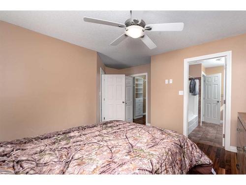 3712 69 St., Camrose, AB - Indoor Photo Showing Bedroom