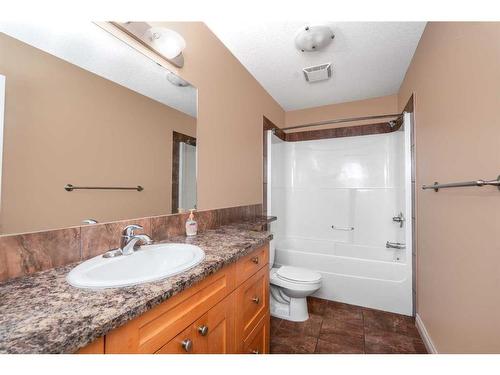 3712 69 St., Camrose, AB - Indoor Photo Showing Bathroom