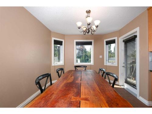 3712 69 St., Camrose, AB - Indoor Photo Showing Dining Room