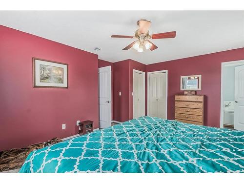 412 Lobstick Trail, Rural Clearwater County, AB - Indoor Photo Showing Bedroom