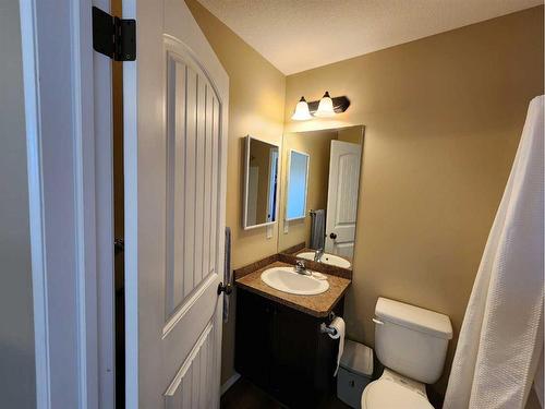 41 Juniper Close, Red Deer, AB - Indoor Photo Showing Bathroom