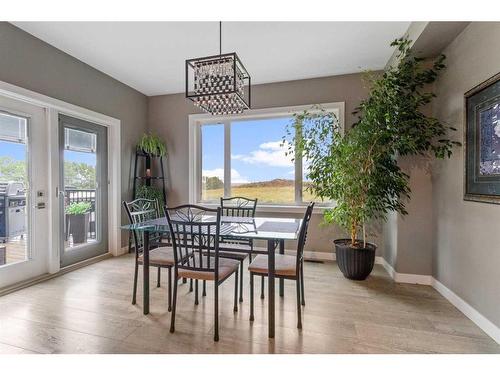 123 Morris Court, Blackfalds, AB - Indoor Photo Showing Dining Room