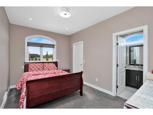 242-27240 Township Road 392, Rural Red Deer County, AB - Indoor Photo Showing Bedroom