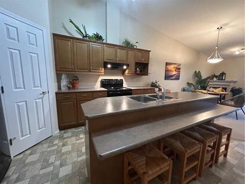 4527 71 Street Close, Camrose, AB - Indoor Photo Showing Kitchen With Double Sink