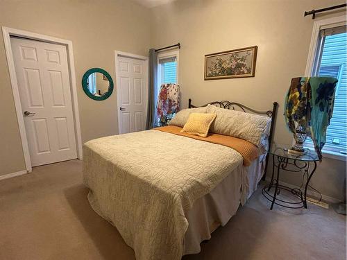 4527 71 Street Close, Camrose, AB - Indoor Photo Showing Bedroom