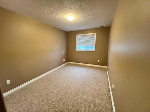 205-5204 52 Avenue, Tofield, AB - Indoor Photo Showing Other Room