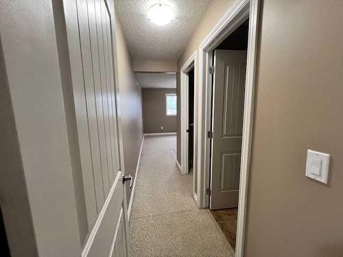 205-5204 52 Avenue, Tofield, AB - Indoor Photo Showing Other Room