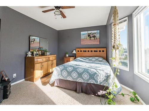 37 Kirsch Close, Red Deer, AB - Indoor Photo Showing Bedroom