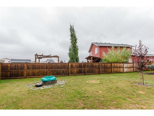 137 Hampton Crescent, Sylvan Lake, AB - Outdoor With Backyard