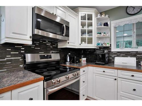 209 Westwood Way, Rural Clearwater County, AB - Indoor Photo Showing Kitchen