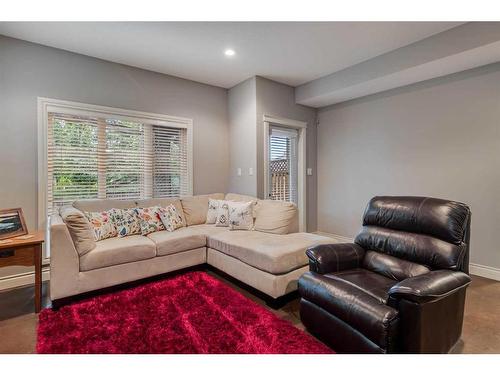 6 Ivany Close, Red Deer, AB - Indoor Photo Showing Living Room