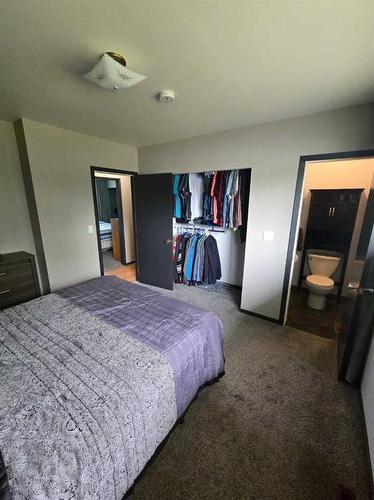 4618 Imperial Avenue, Coronation, AB - Indoor Photo Showing Bedroom