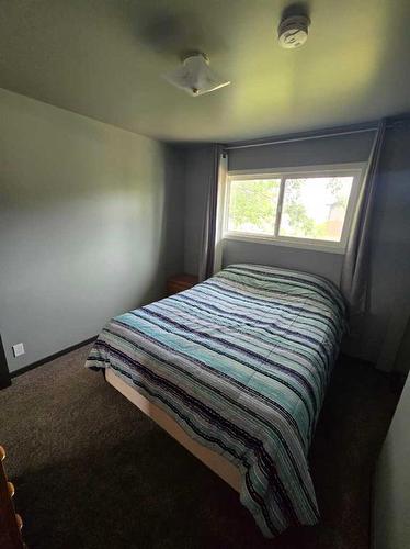 4618 Imperial Avenue, Coronation, AB - Indoor Photo Showing Bedroom