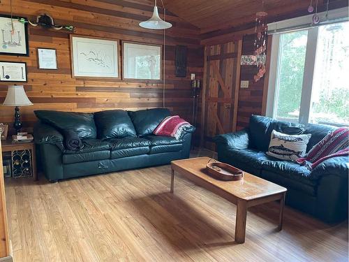 1303 Baptiste Drive, West Baptiste, AB - Indoor Photo Showing Living Room