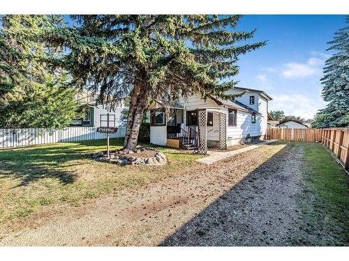 6743 59 Avenue, Red Deer, AB - Outdoor