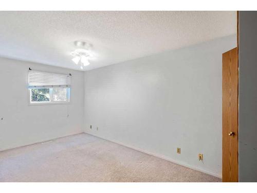 32 Mcblane Close, Red Deer, AB - Indoor Photo Showing Other Room