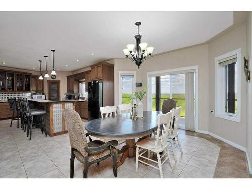 41313 Rr#31, Rural Lacombe County, AB - Indoor Photo Showing Dining Room