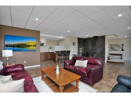 41313 Rr#31, Rural Lacombe County, AB - Indoor Photo Showing Living Room