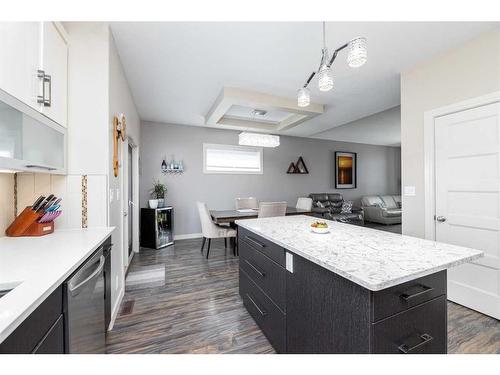 19 Morris Court, Blackfalds, AB - Indoor Photo Showing Kitchen