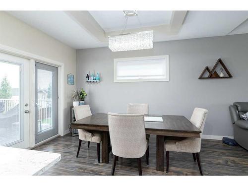 19 Morris Court, Blackfalds, AB - Indoor Photo Showing Dining Room