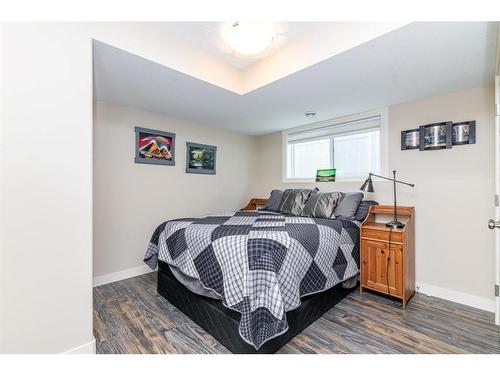 19 Morris Court, Blackfalds, AB - Indoor Photo Showing Bedroom